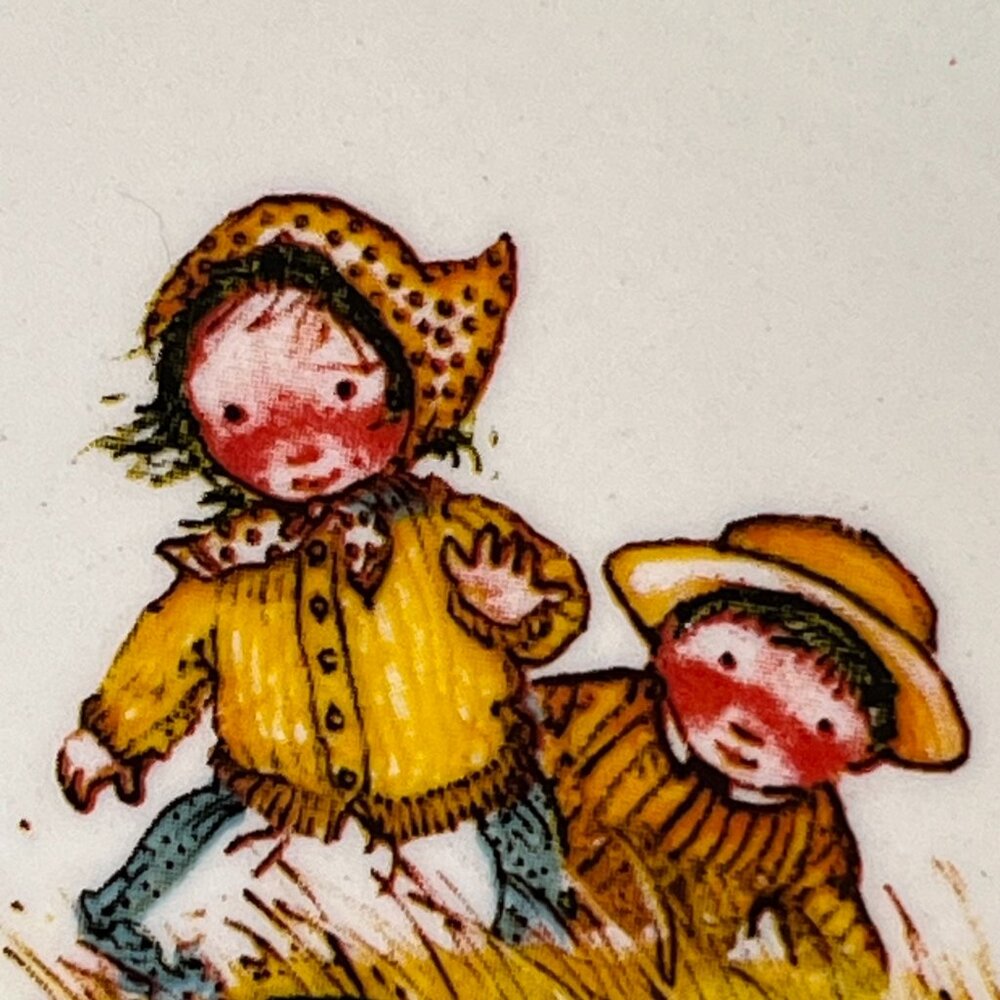 Holly Hobbie Collectible Plate Happy times are remembered 10" 1970s - Picture 5 of 12